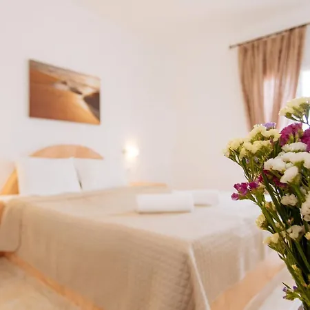 Nikos 4* Karterados (Santorini)