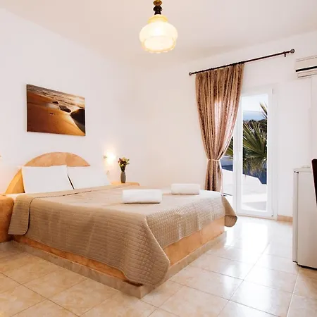 Nikos 4* Karterados (Santorini)