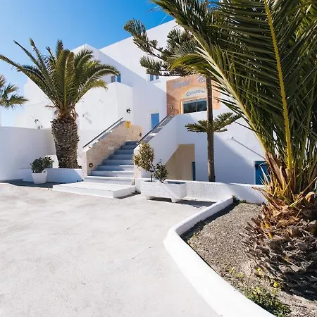Nikos 4* Karterados (Santorini)